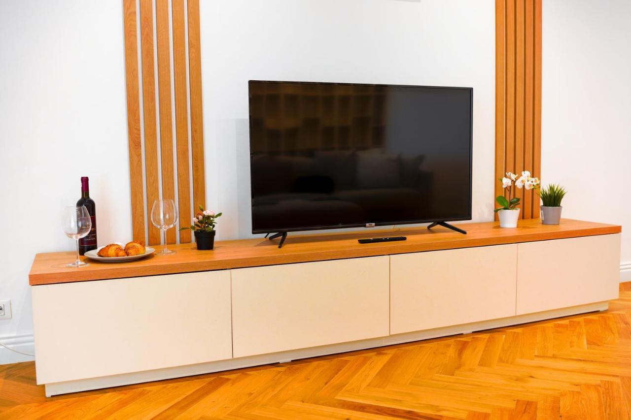 Luxury Central Park Apartment Bucureşti Eksteriør bilde
