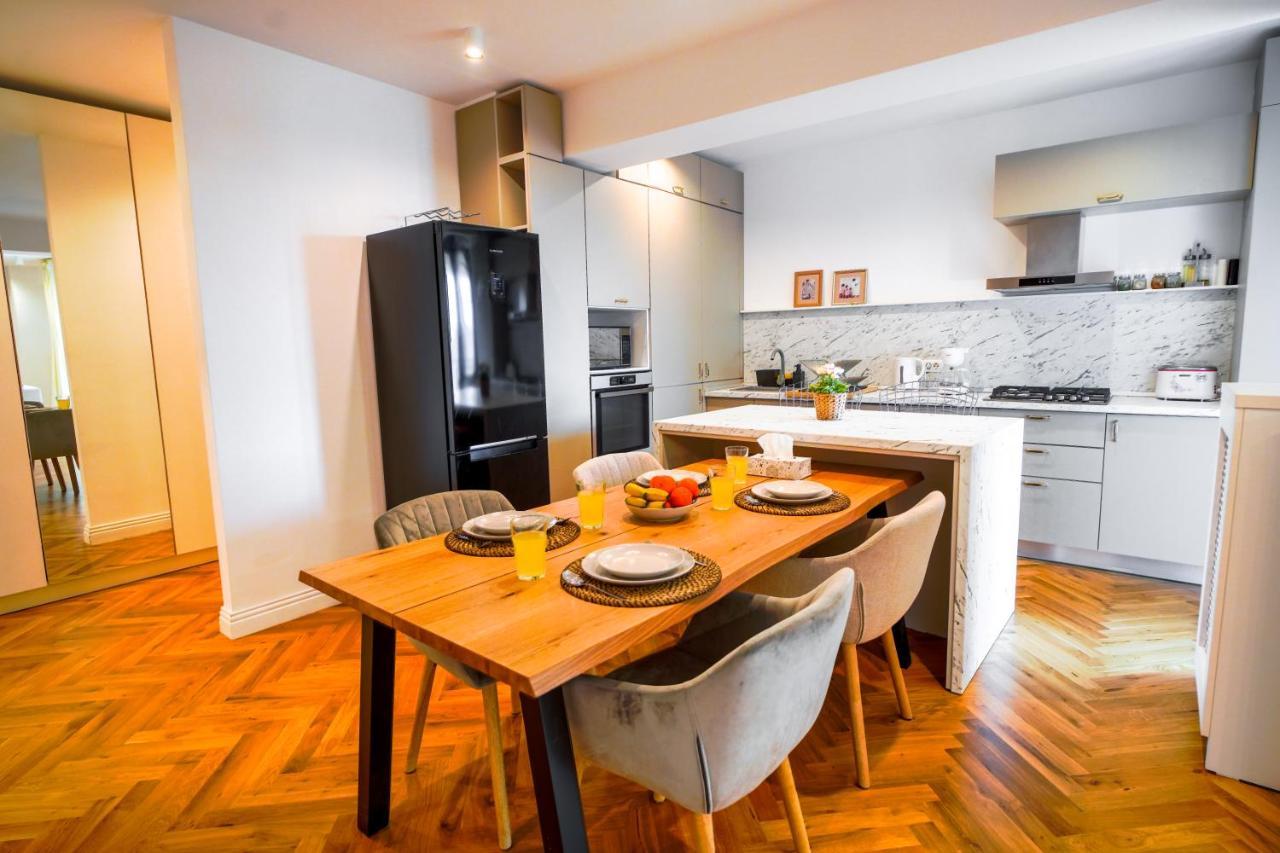 Luxury Central Park Apartment Bucureşti Eksteriør bilde