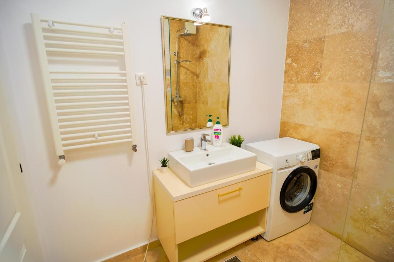 Luxury Central Park Apartment Bucureşti Eksteriør bilde