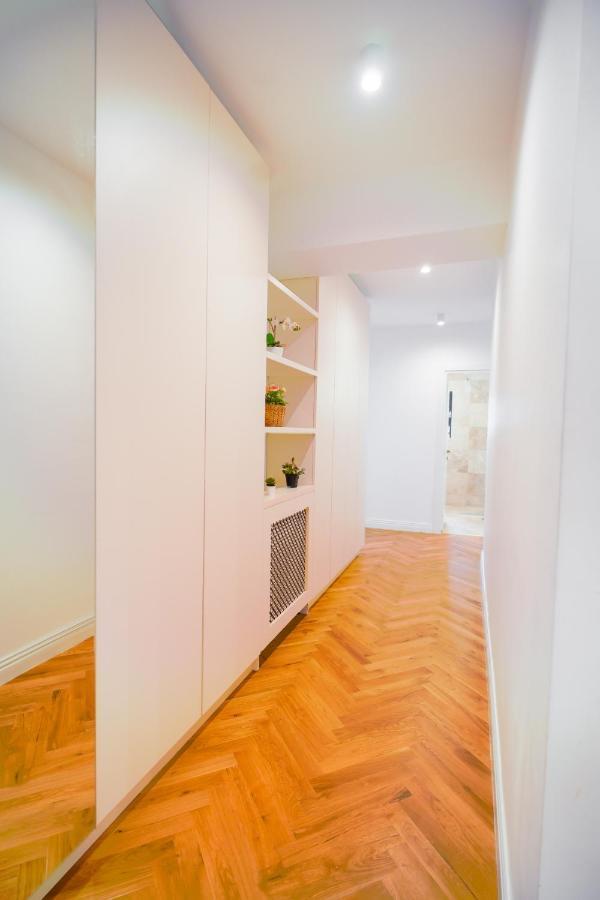 Luxury Central Park Apartment Bucureşti Eksteriør bilde